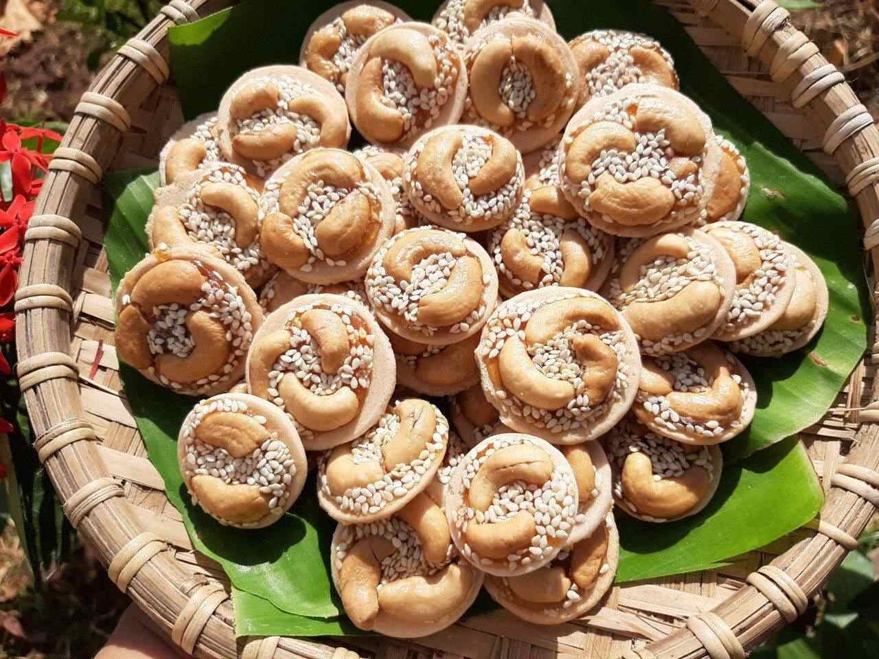 Vietnamese traditional cashew nut Cookie