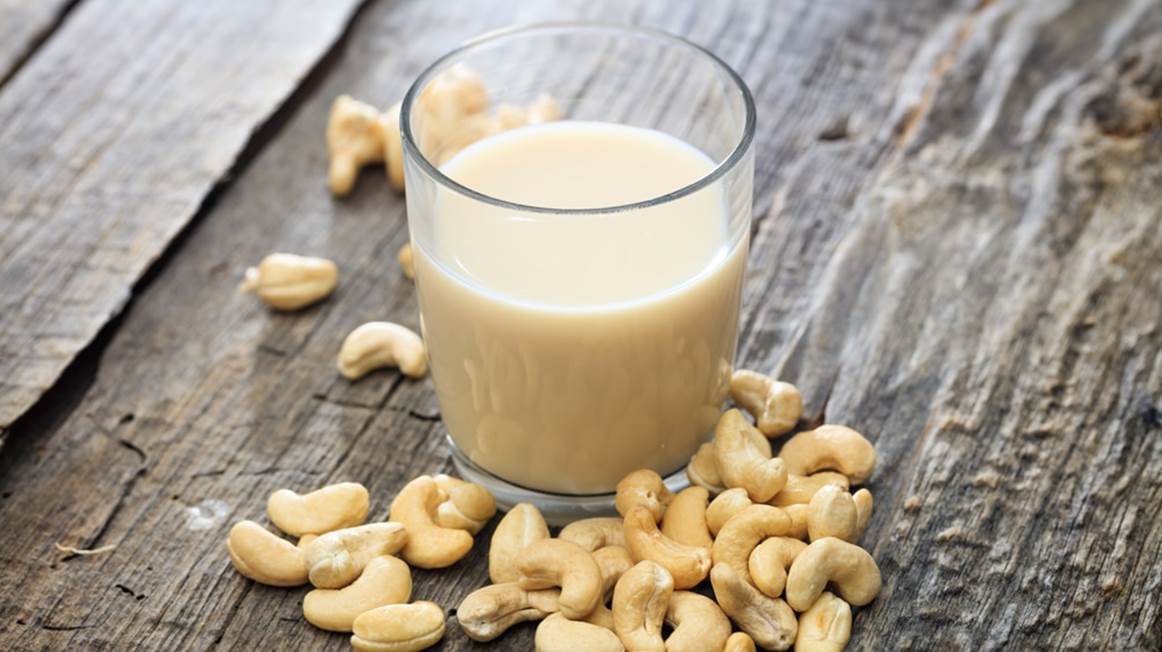 Cashew milk has a lot of nutrients is a very good milk for people who are malnourished and need to add many nutrients.
