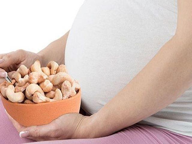 Ăn hạt điều giúp hỗ trợ cho sự phát triển của thai nhi được diễn ra thuận lợi hơn.