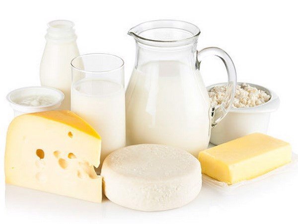 Sữa bò cũng có thể gây ra những tác dụng phụ như khó tiêu, đầy hơi có kích thích đối với những người có dạ dày nhạy cảm hoặc dị ứng sữa.